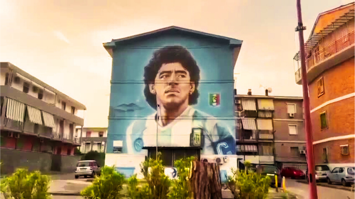 Murales di Maradona nel Rione Traiano